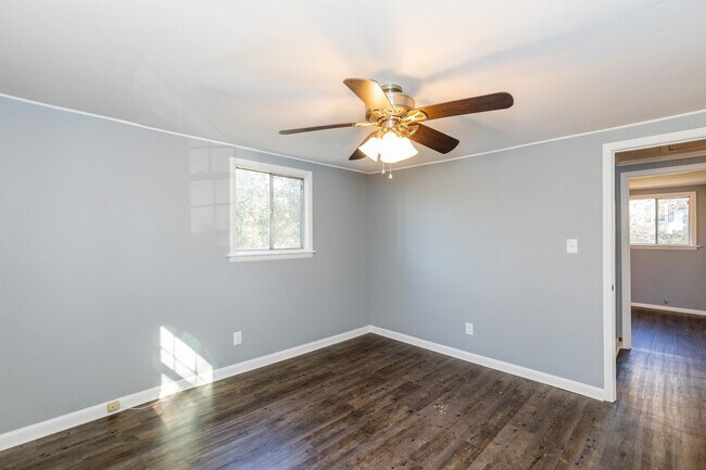 Building Photo - 3013 Avery St