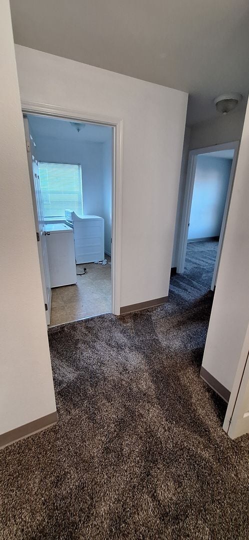 Building Photo - 196 - 3427/3429 SE 3rd