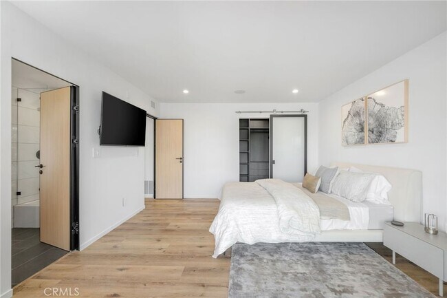 Building Photo - 34031 Mazo Dr