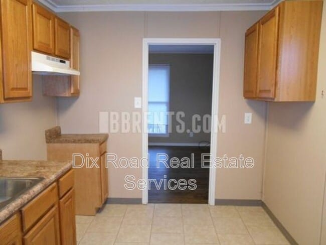 Building Photo - 912 Sorg Pl