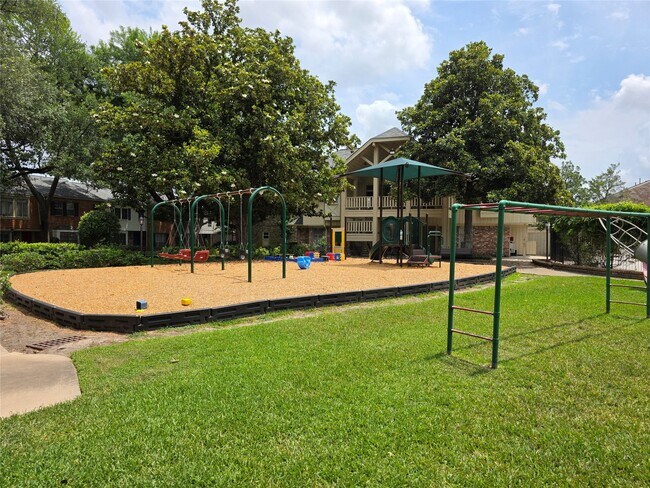 Building Photo - 6469 Burgoyne Dr.