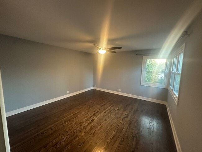 Building Photo - 2543 Crawford Ave
