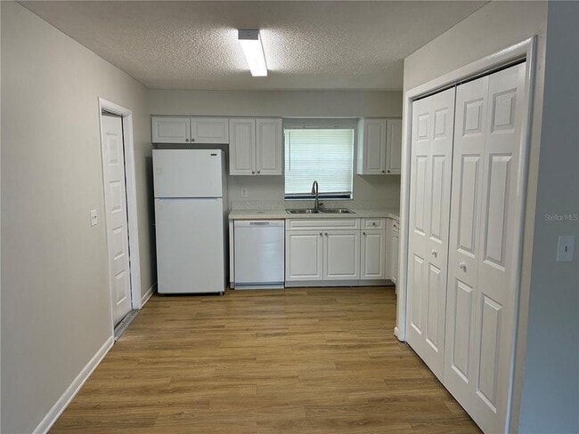 Building Photo - 5101 S Clarice Ct