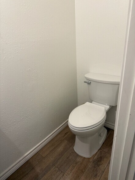 Building Photo - 6760 Prutzman Rd