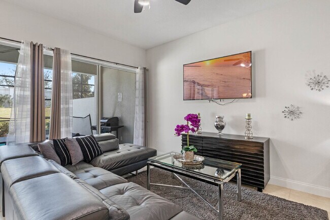 Building Photo - Welcome home to this gorgeous 4 bed 4 bath pool home!