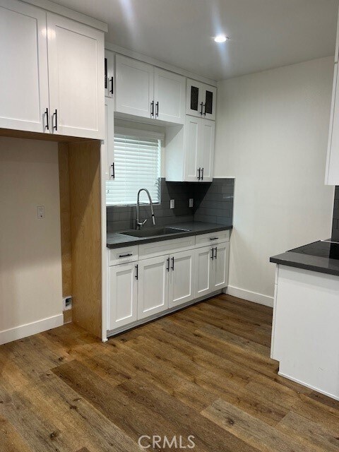 Building Photo - 5877 Towne Ave