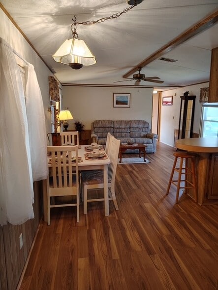 Building Photo - 6855 Coconut Grove Cir