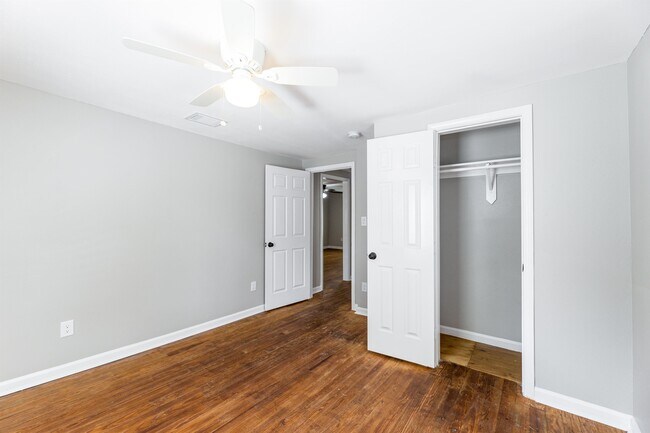 Building Photo - 1505 Brazos St