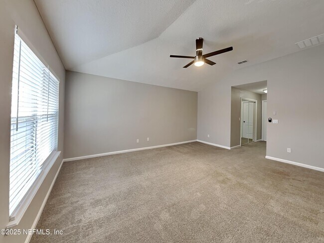 Building Photo - 10818 Birchard Ln