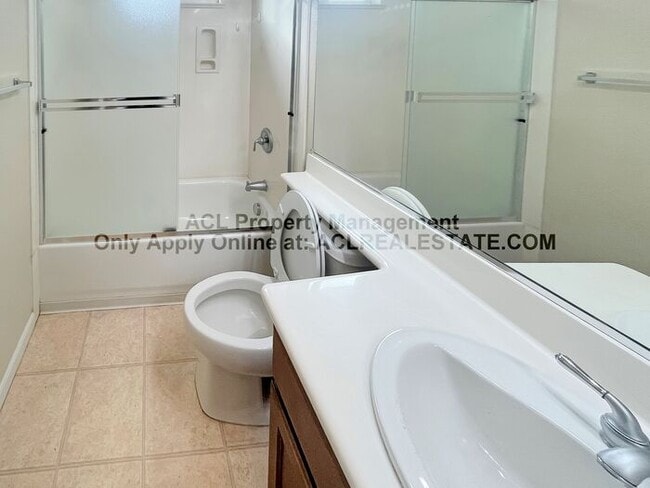 Building Photo - Stunning 1 Story Brentwood Home For Rent