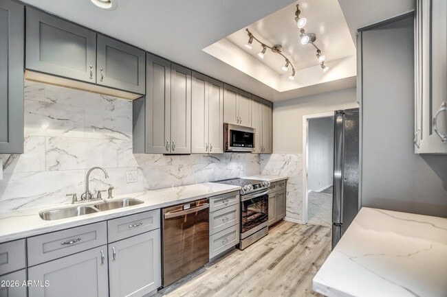 Building Photo - 16518 Lost Arrow Dr