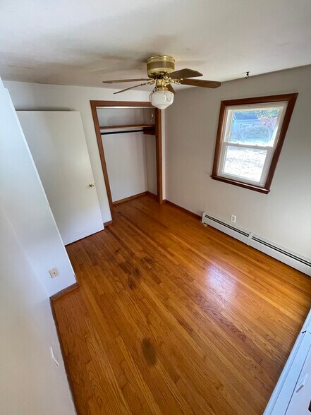 Building Photo - 139 Buck St