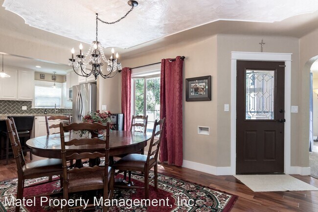 Building Photo - 4 br, 2.5 bath House - 1439 MERRITT ST