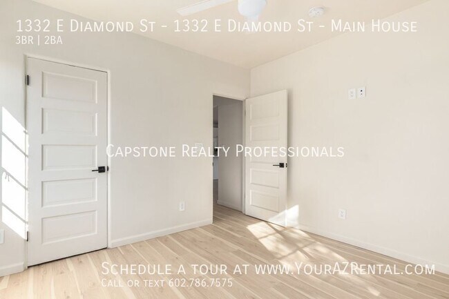 Building Photo - 1332 E Diamond St