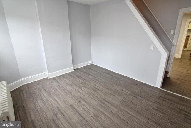 Building Photo - 107 W 3rd St