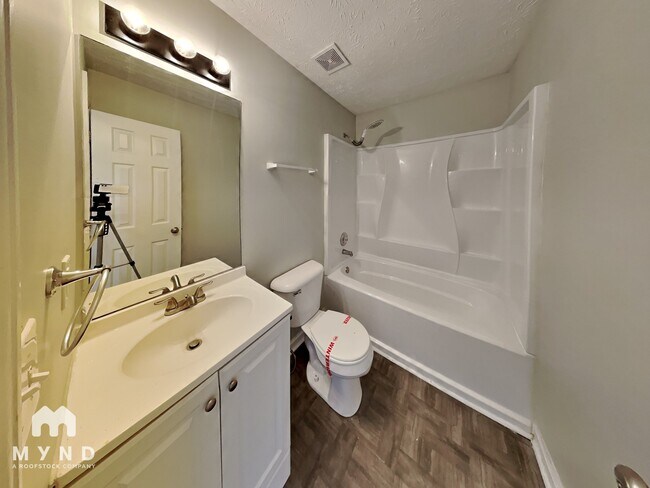 Building Photo - 48 Colby Ct