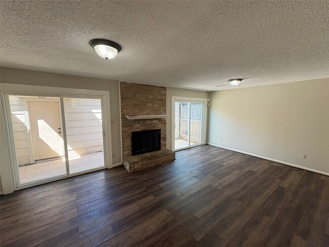 Building Photo - 17159 Beaver Springs Dr