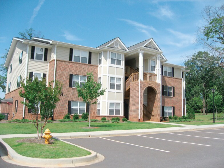 Park on Market Apartments 1725 W Market St Anderson SC 29624