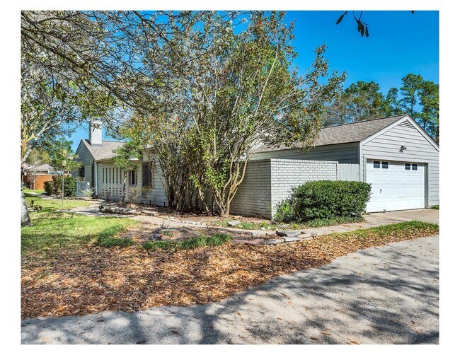 Building Photo - 13902 Paradise Valley Dr