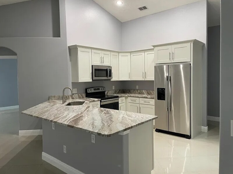 Building Photo - 11046 Crystal Glen Blvd