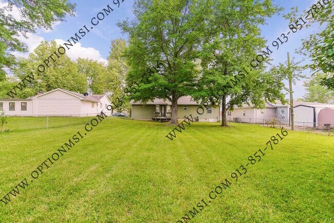 Building Photo - What a sweet ranch!