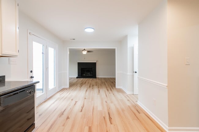 Building Photo - 8413 Woodford Bridge Dr