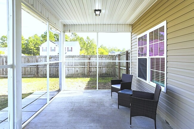 Building Photo - 1430 Evergreen Trl