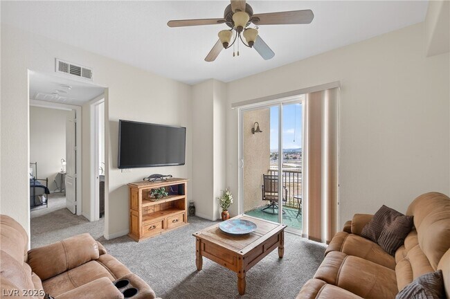 Building Photo - 62 E Serene Ave