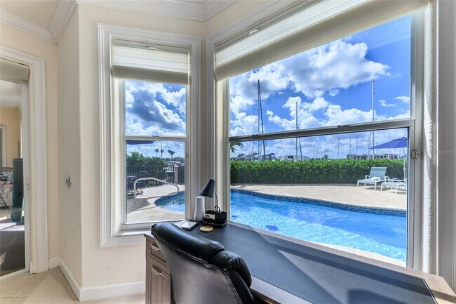 Building Photo - 3209 Sunset Key Cir
