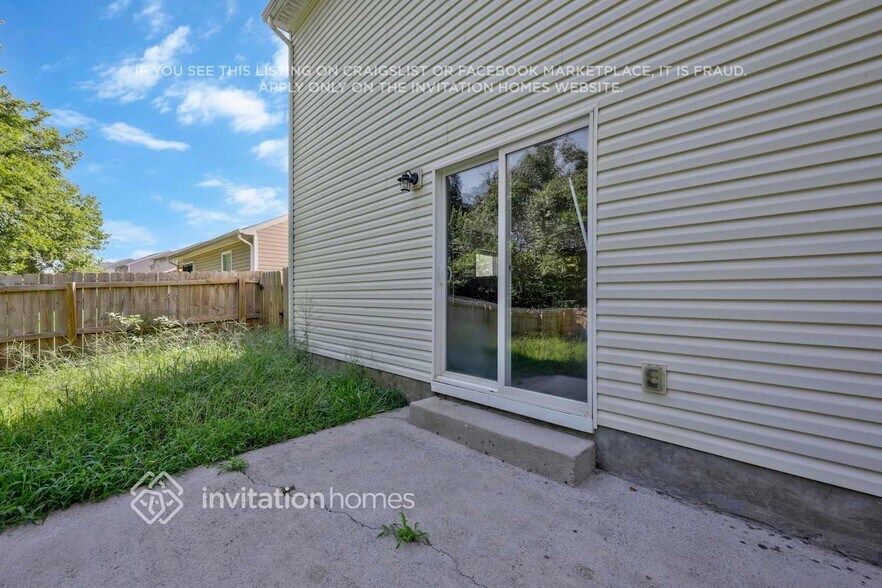 Building Photo - 2888 Creekbend Dr
