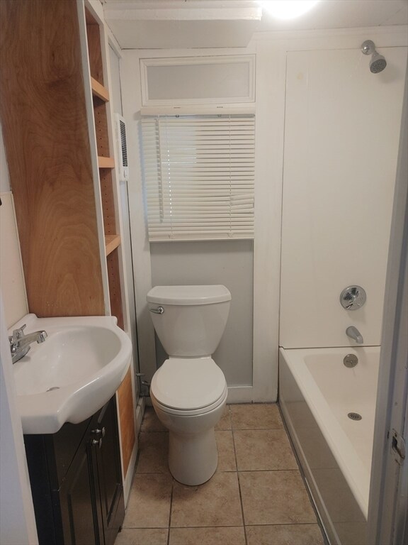 Building Photo - 65 Curve St