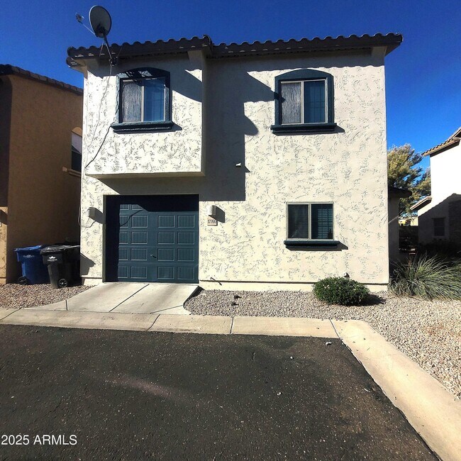 Building Photo - 17760 W Woodrow Ln