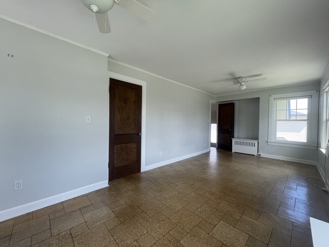 Building Photo - 58 Norfolk Ave