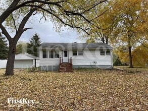 Building Photo - 1355 S Oakland Ave