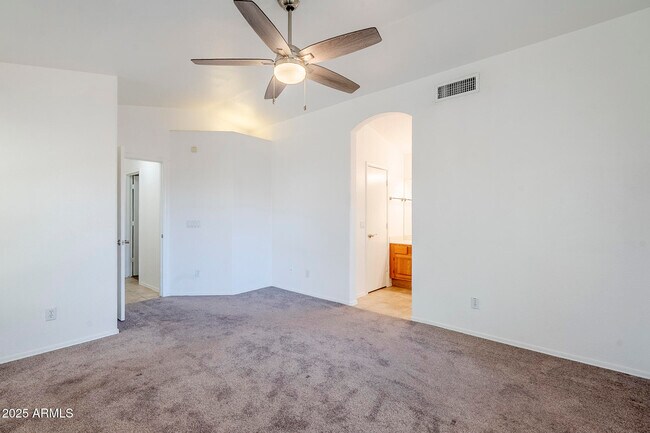 Building Photo - 1312 W Park Ave