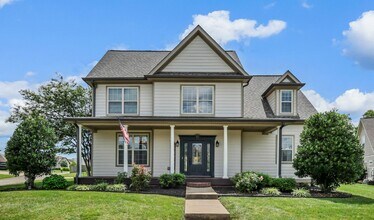 Building Photo - Residential Home in the Beautiful, Hickory Wild!