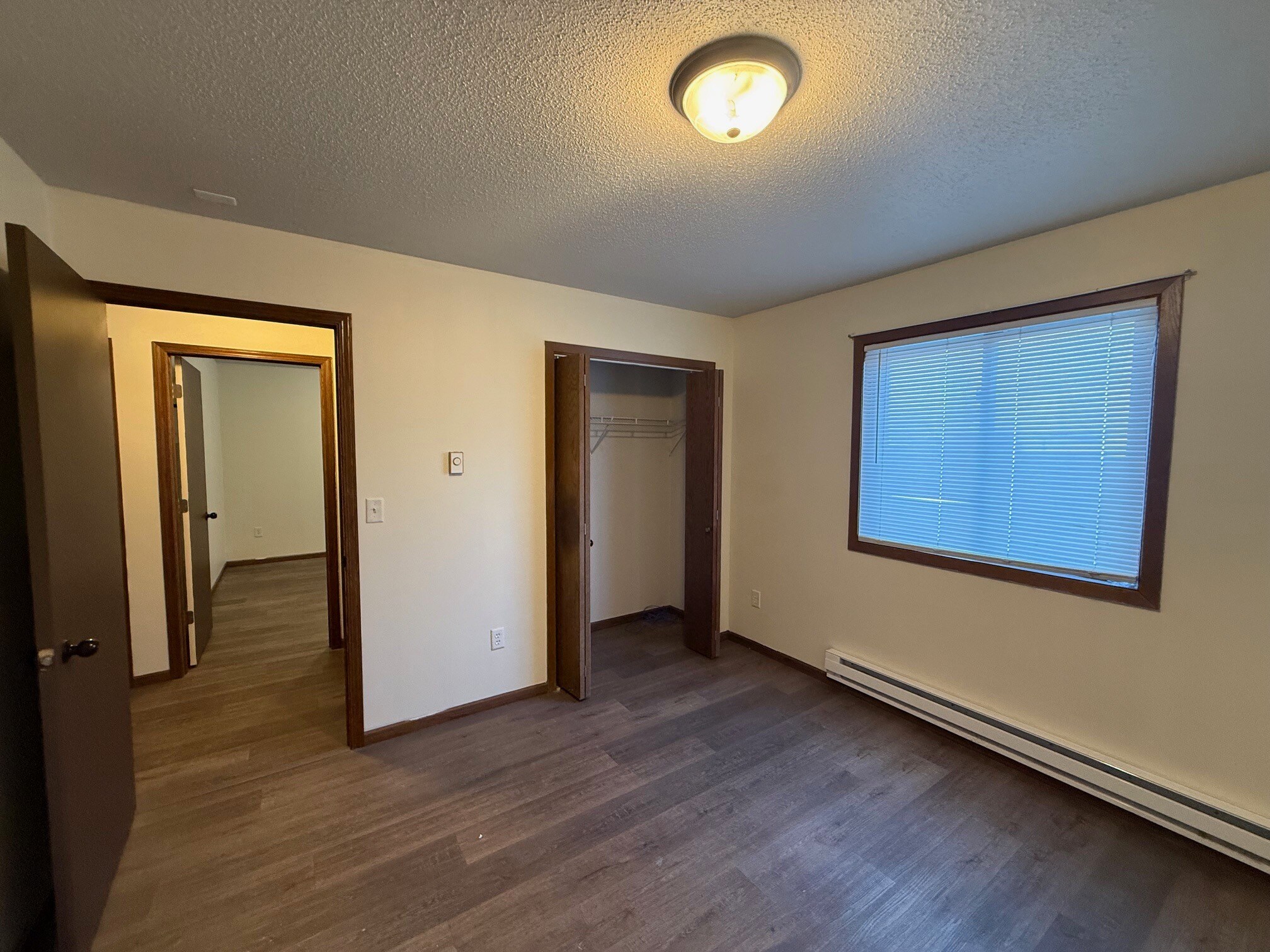 Building Photo - 1035 Green Bay St