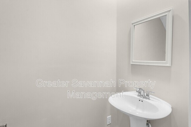 Building Photo - 125 Ventura Pl