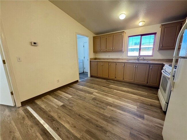 Building Photo - 4479 Lynda Cir