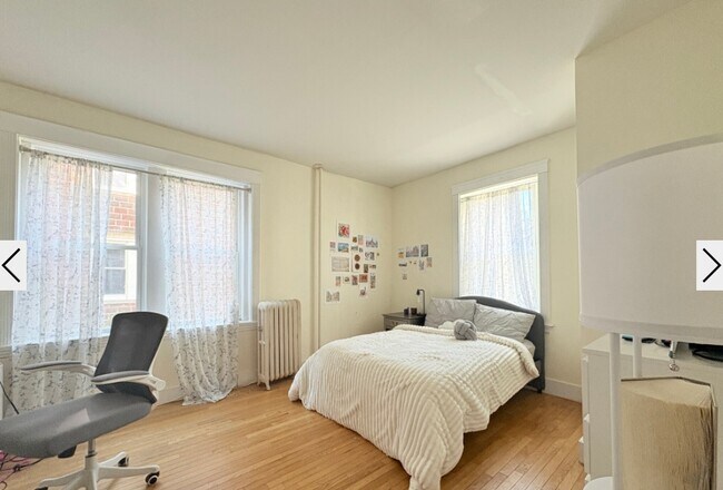 Building Photo - 322 St Paul St