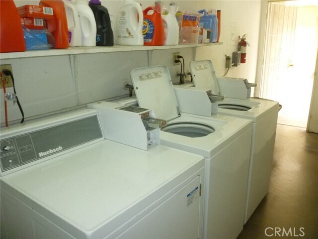 Building Photo - 15910 Harvard Blvd