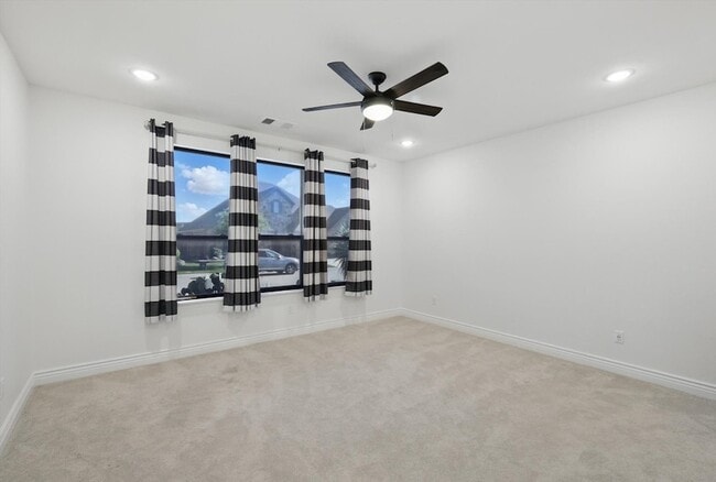Building Photo - 12424 Blue Granite Dr