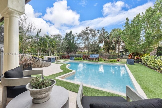 Building Photo - 9564 Exbury Ct