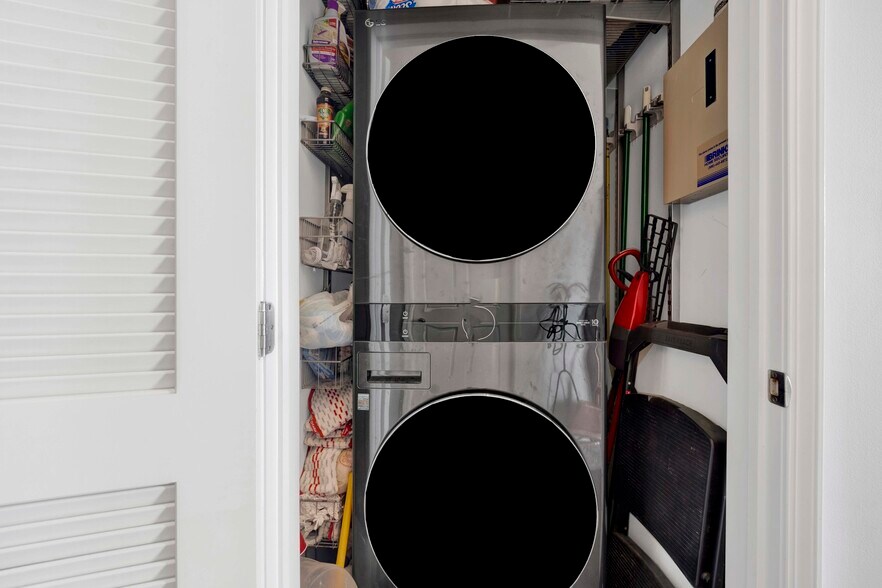 Building Photo - 1516 S Wabash Ave