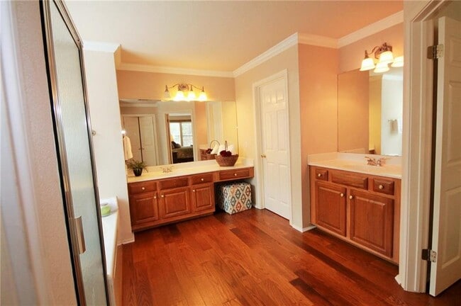 Building Photo - 8508 Forest Heights Ln