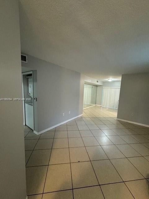 Building Photo - 2701 SE 12th Rd