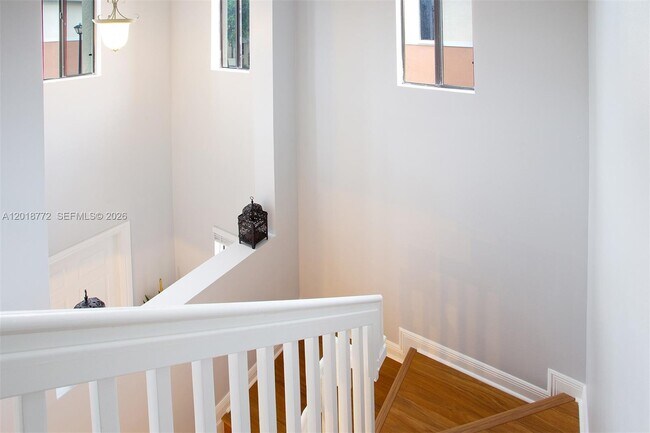 Building Photo - 2412 Venetian Way