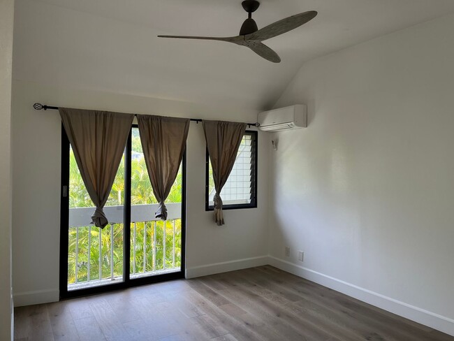 Building Photo - Kuliouou Kai Townhouse - 2 bedrooms, 2.5 b...