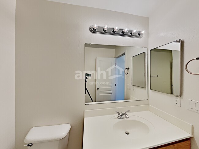 Building Photo - 10630 W Windsor Ave