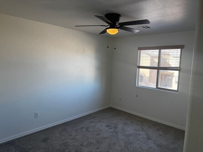 Building Photo - Aliante Home for Rent - 3 Bed, 2.5 Bath with 2 Car Garage